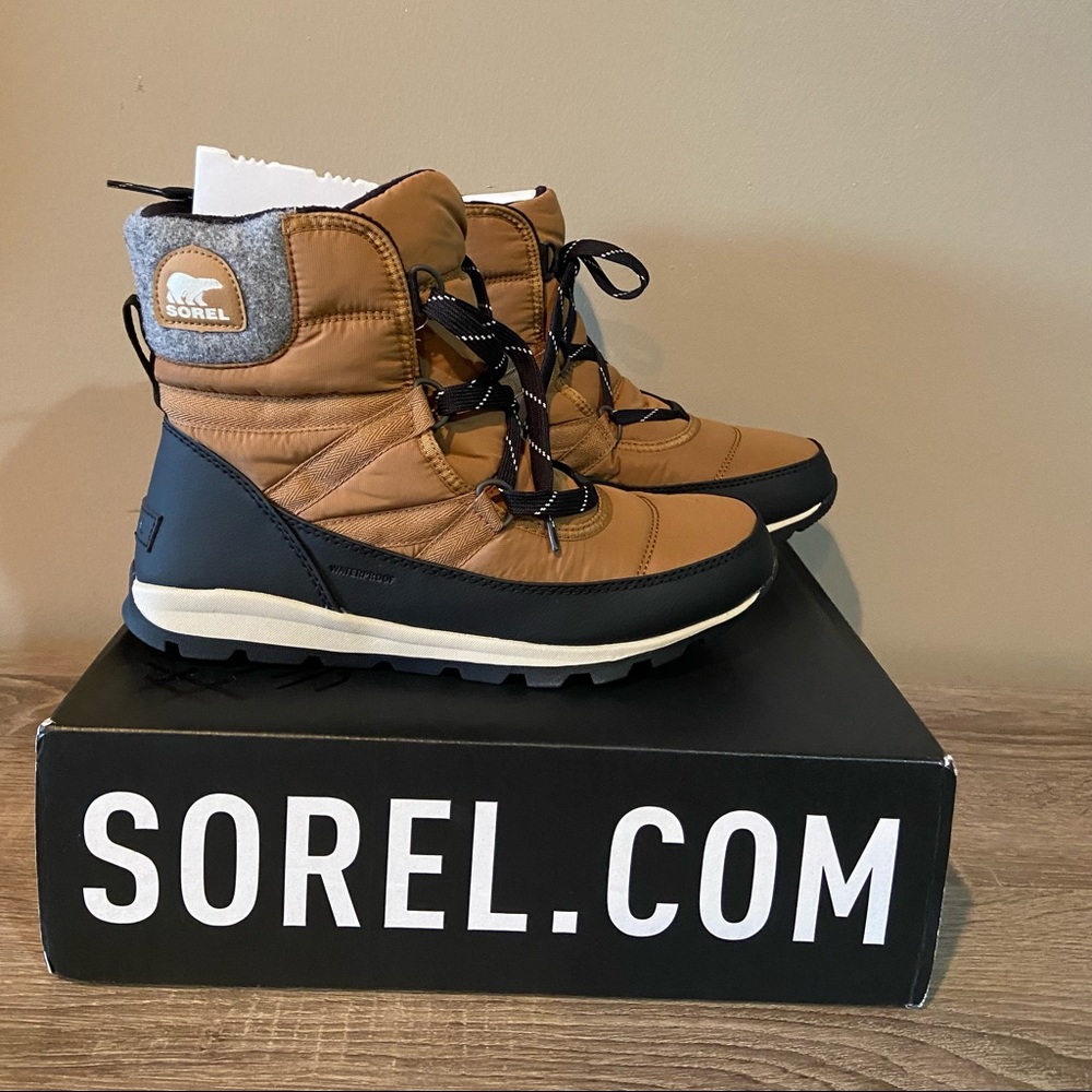 Sorel Whitney Short Lace Boots